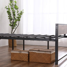 将图片加载到图库查看器,Twin Iron Bed With FootBed Black